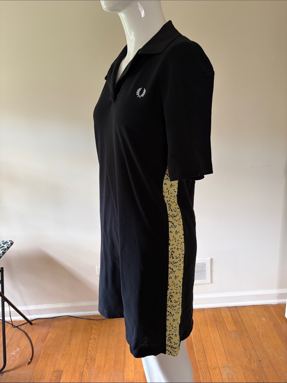 Fred Perry X Amy WINEHOUSE  Black Polo Midi Dress Laurel Logo Yellow Side Panels